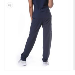 WOMEN’S SCRUB PANTS ESSENTIAL THREADS HATHAWAY SCRUB PANT NAVY NWT